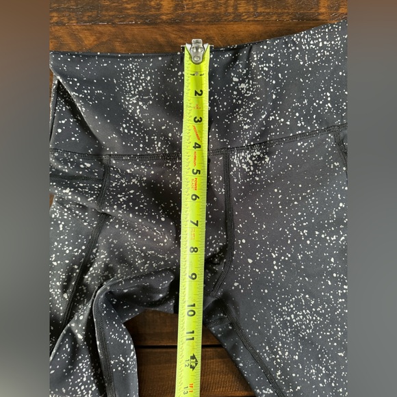 ZYIA Active Women's Black Reflective Pockets Tight Hi-Rise Leggings Size 4 - Picture 7 of 8